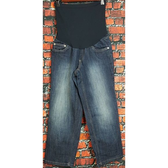 Two Hearts Maternity Crop Capri Jeans Size Small - Picture 2 of 8
